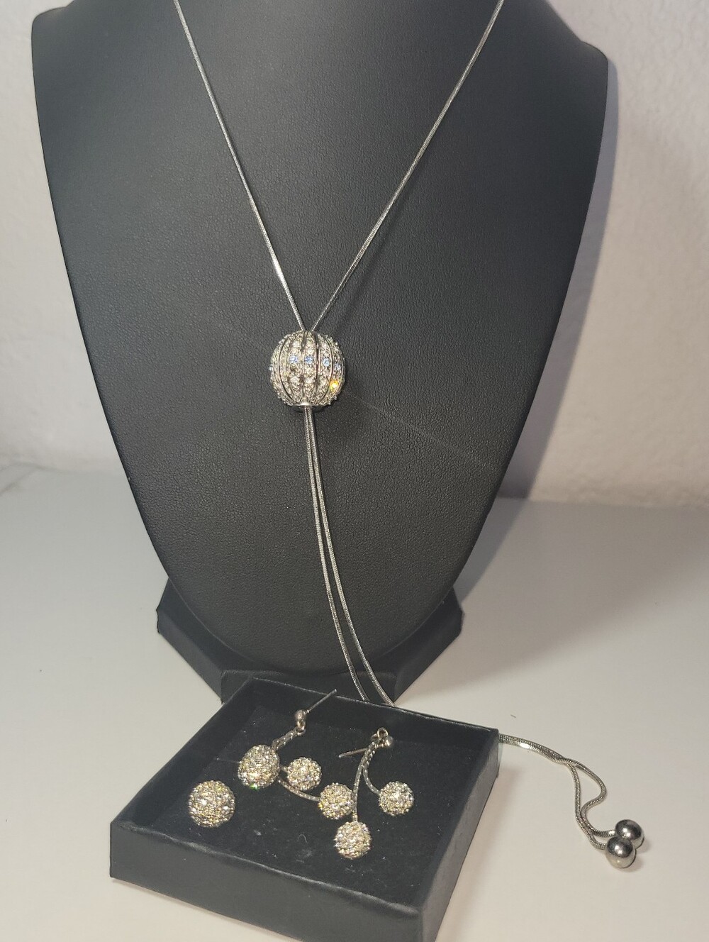 Vintage Monet Silver Crystal Lariat Necklace with Matching 2 Pairs Of Earrings